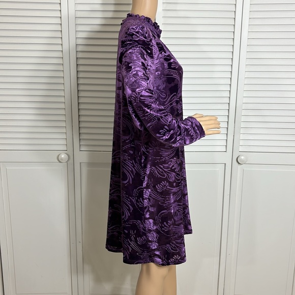 ModCloth In With the Nouveau Shift Puff Sleeves Ruffled Dress in Purple XL - Picture 6 of 13